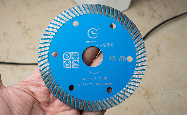 為什么要用超薄金剛石鋸片 有那些好處？