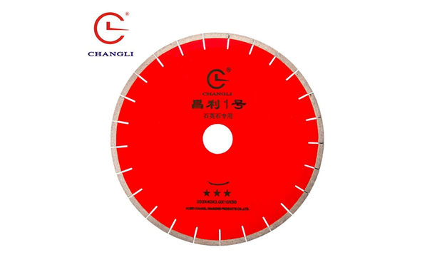 品牌金剛石鋸片廠家對(duì)刀頭的制造新方法的探究！