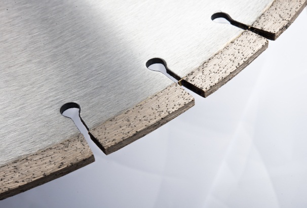 花崗巖大板加工流程及花崗巖鋸片鋸機(jī)介紹！