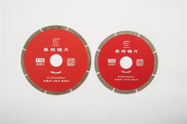 金剛石鋸片加工的燒結(jié)磚使用后表面出現(xiàn)泛霜的原因是什么？