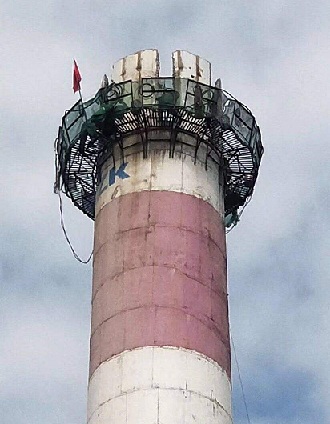 吉林水泥煙囪人工拆除開(kāi)槽法拆除